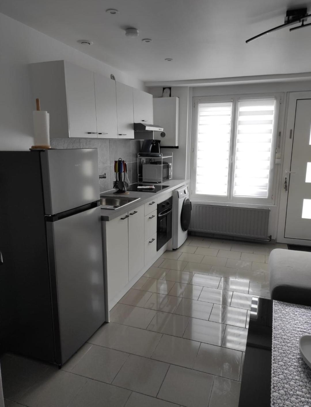 Cosy Plain-Pied Apartment Sin-le-Noble Luaran gambar