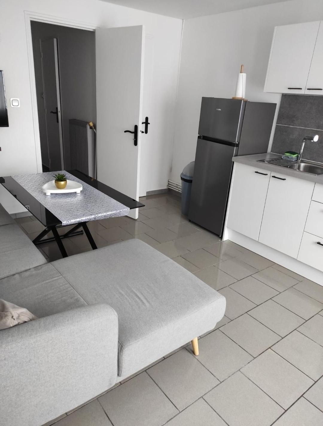 Cosy Plain-Pied Apartment Sin-le-Noble Luaran gambar